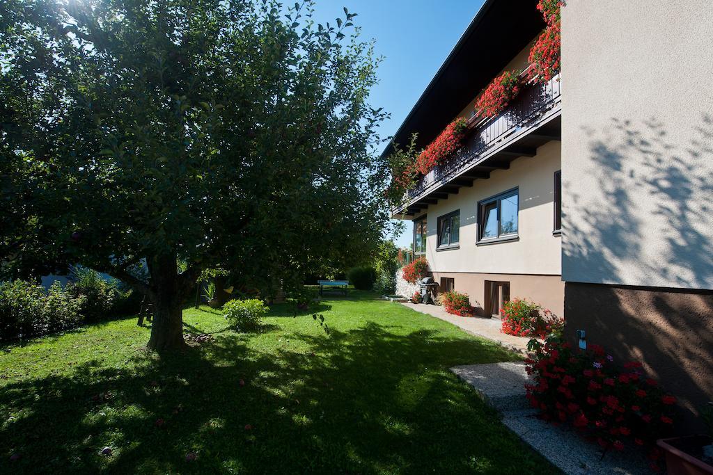 Pension Hartmann Sankt Kanzian am Klopeiner See Bagian luar foto
