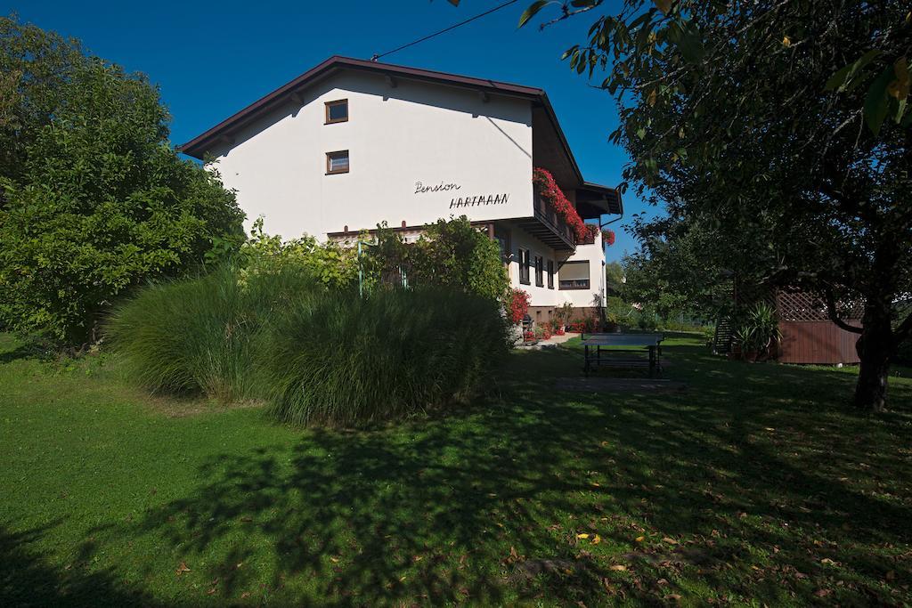 Pension Hartmann Sankt Kanzian am Klopeiner See Bagian luar foto